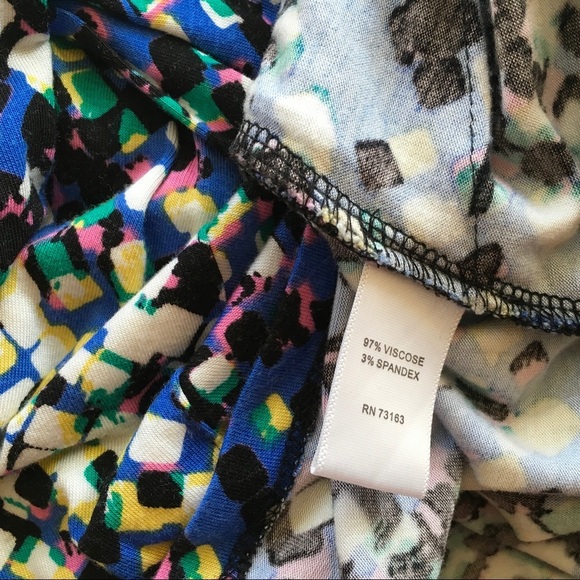 Cable & Gauge Confetti Pixeled Abstract Print Wrap Short Sleeve Blouse Large - Picture 6 of 7